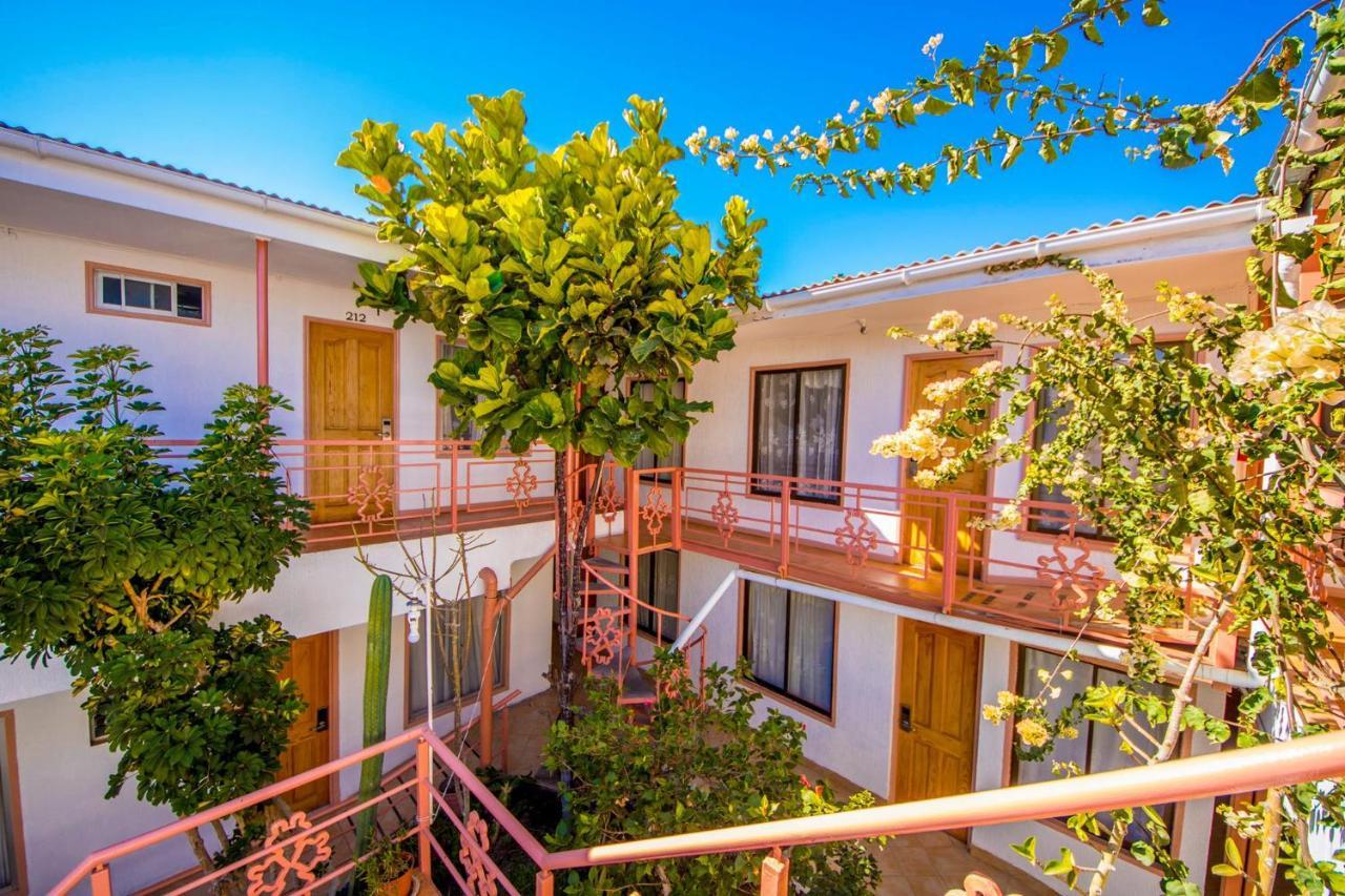 קלדרה Hotel Montecarlo מראה חיצוני תמונה